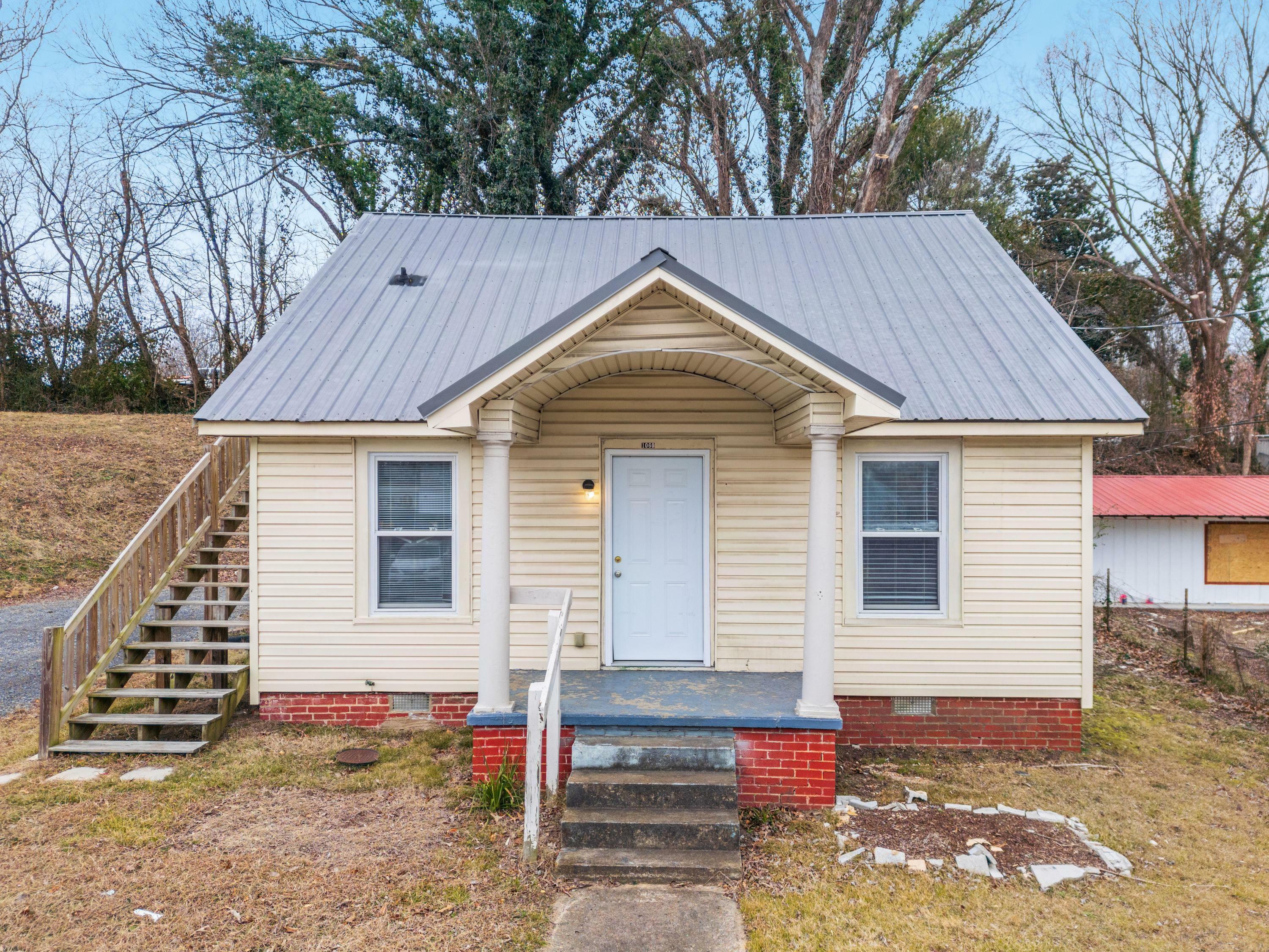 Property Photo:  1060 Wildwood Avenue SE  TN 37311 