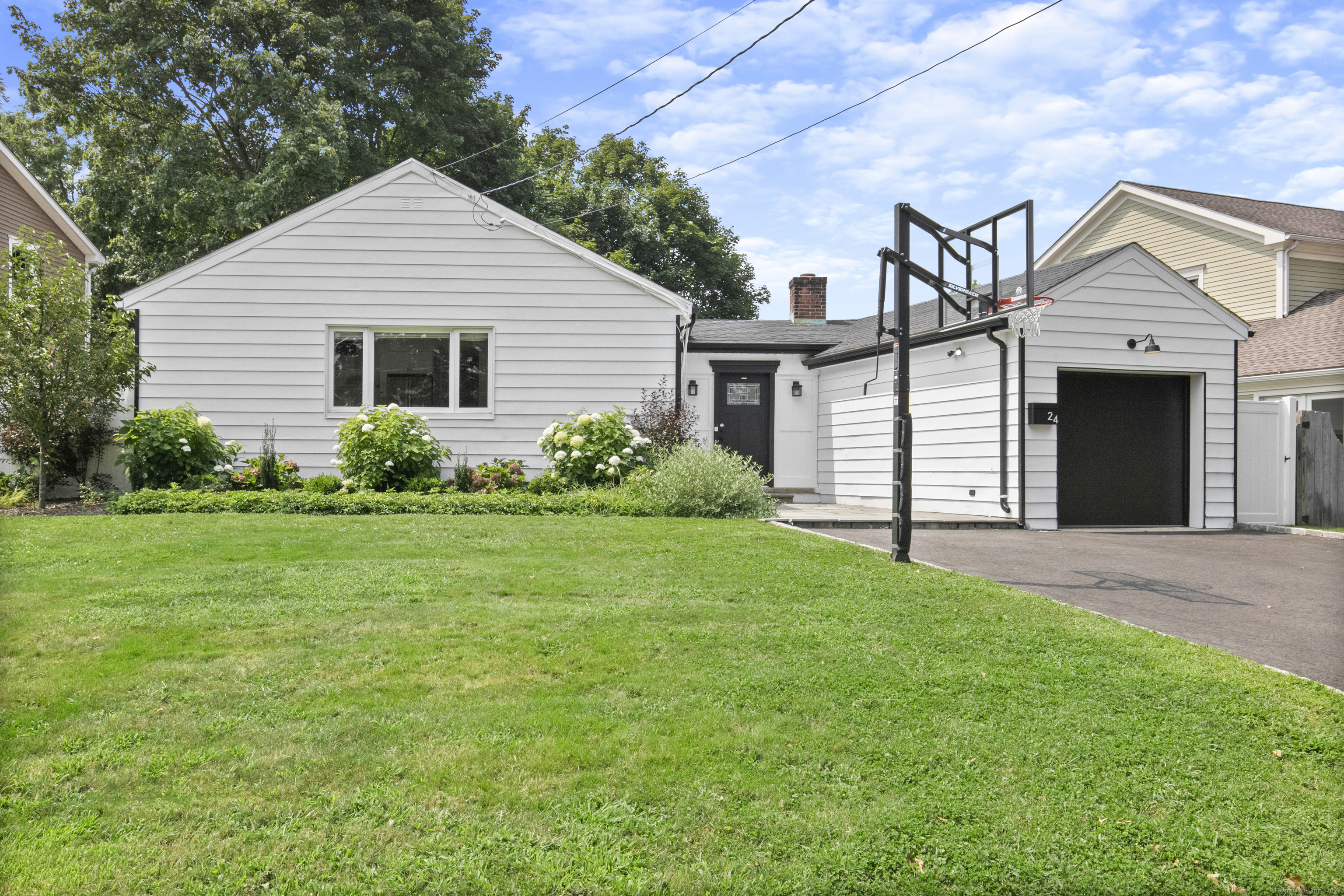 Property Photo:  24 Maplewood Drive  CT 06807 