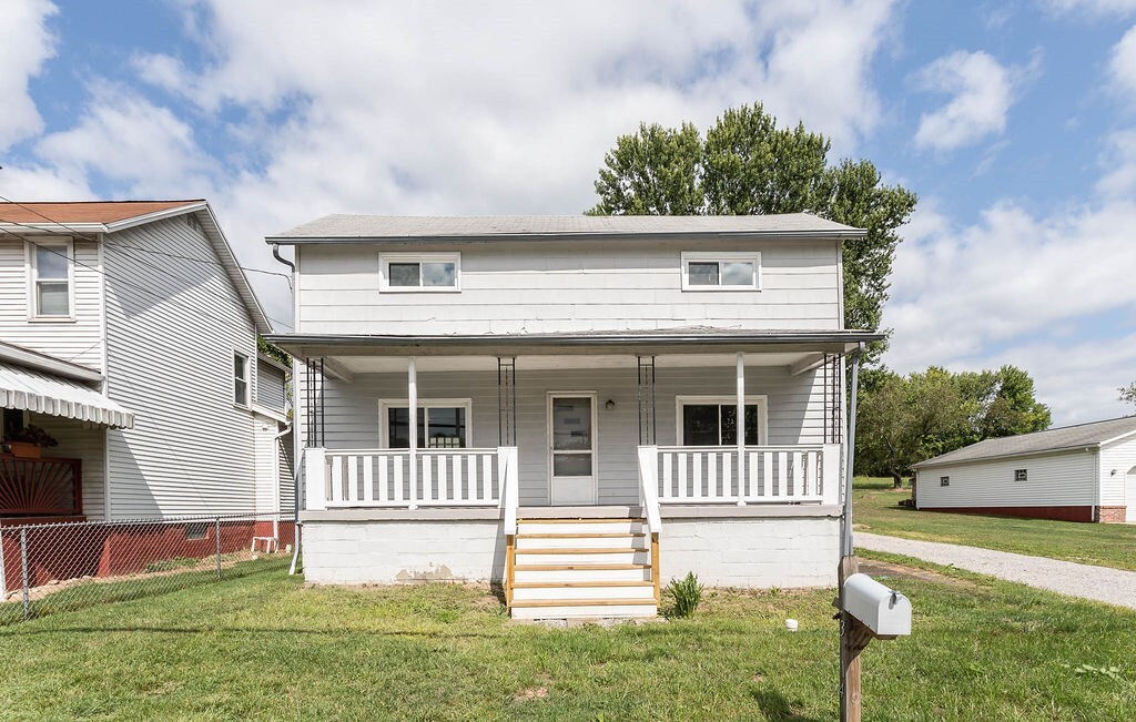 Property Photo: 3014 W Crawford Avenue PA 15425