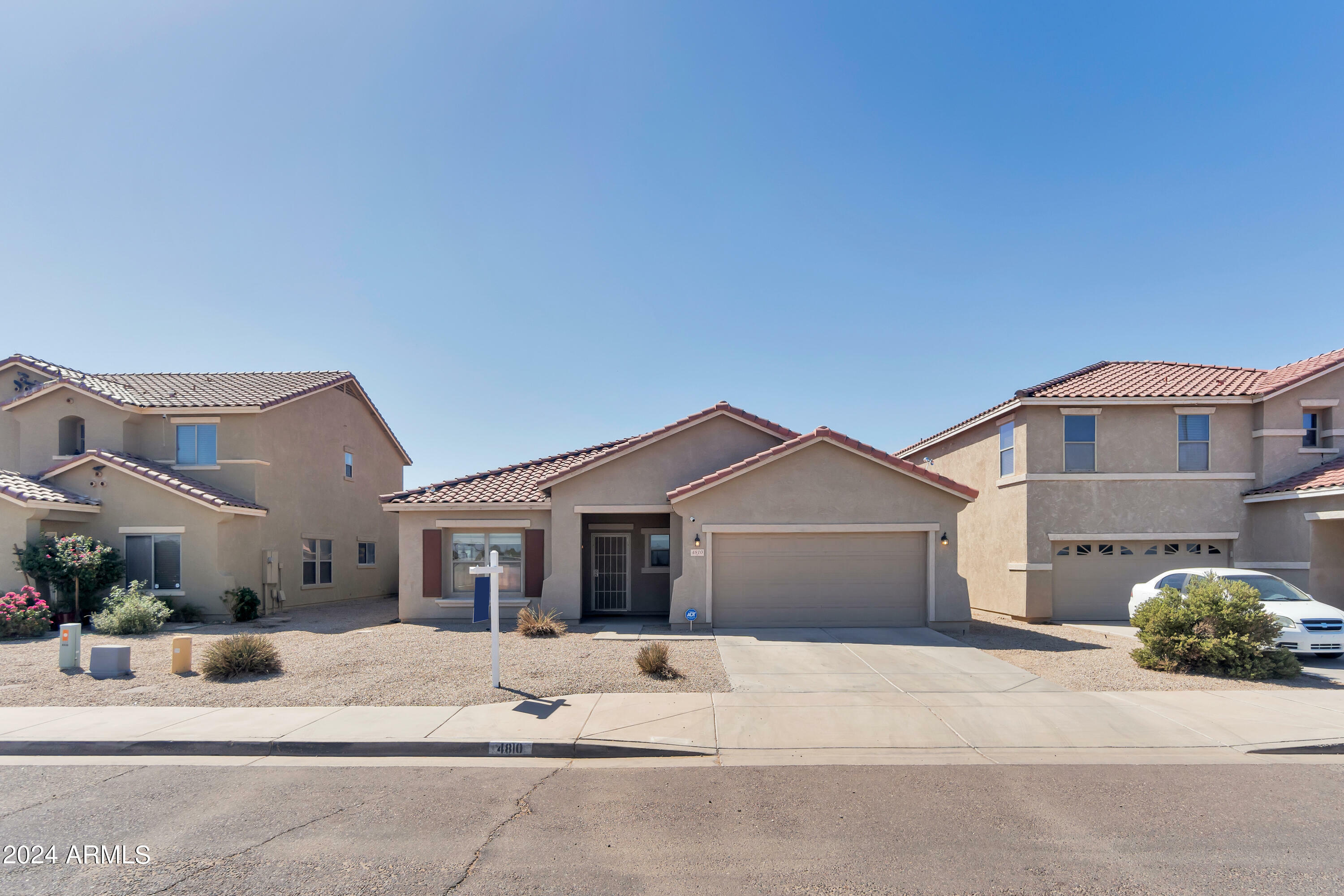 Property Photo:  4810 S 23rd Avenue  AZ 85041 