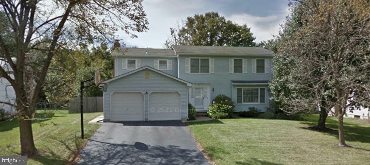 Property Photo:  11 Junction Pond Lane  NJ 08852 