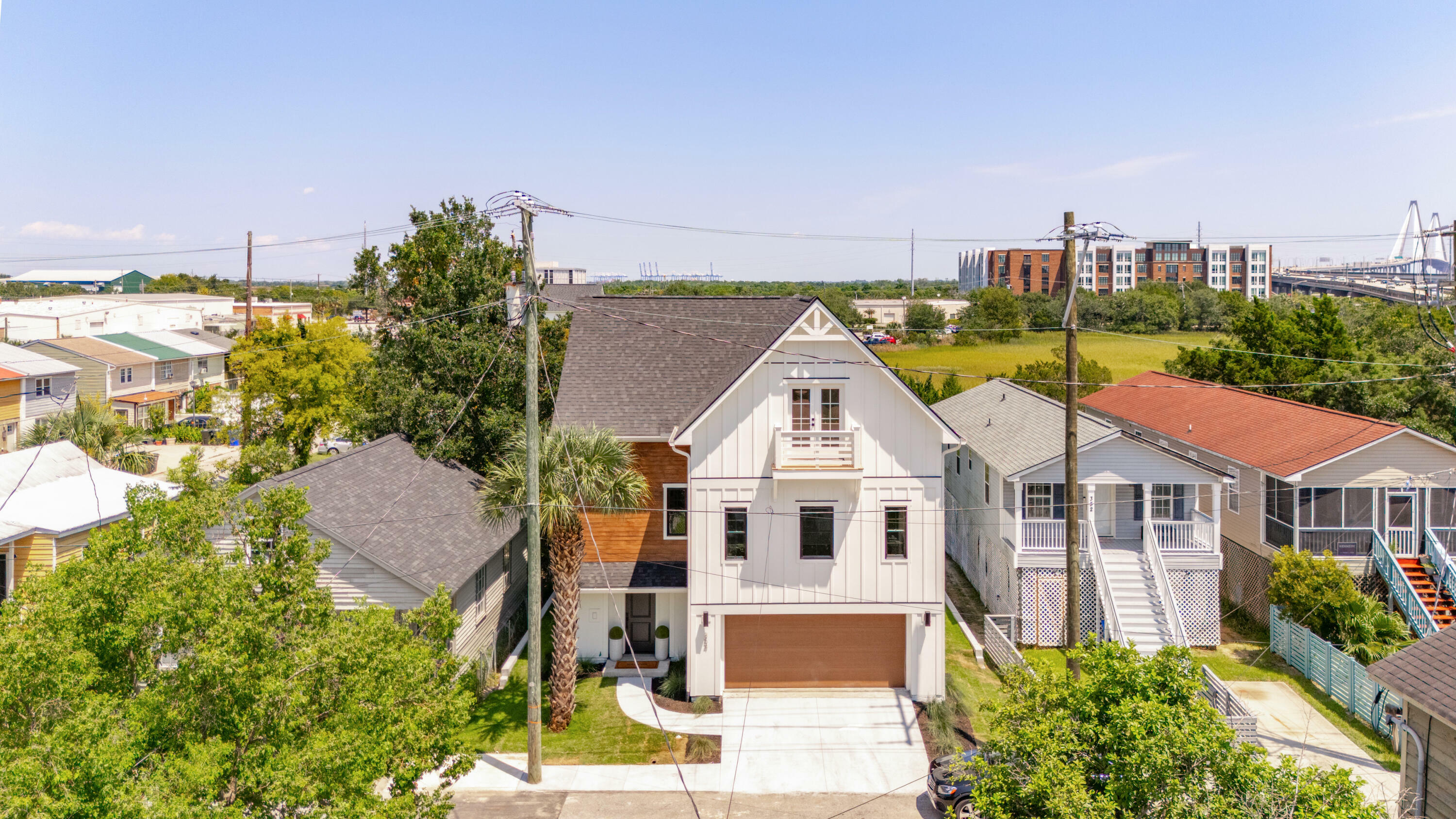 Property Photo: 354 N Nassau Street SC 29403