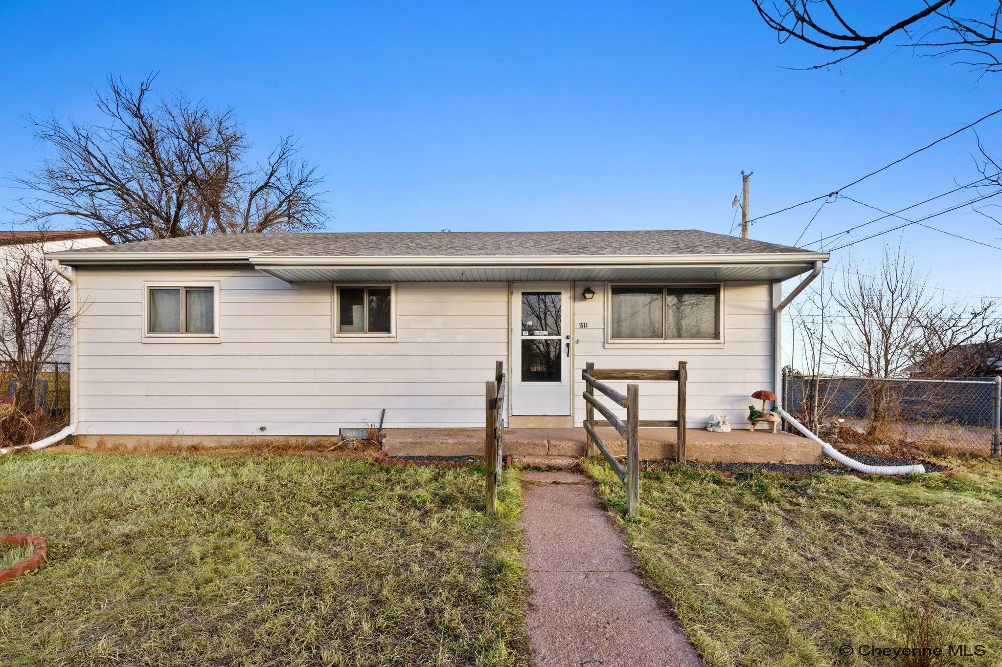 Property Photo:  1514 W Leisher Rd  WY 82007 