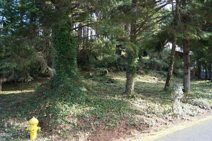 Property Photo: 539 Fairway Drive OR 97388