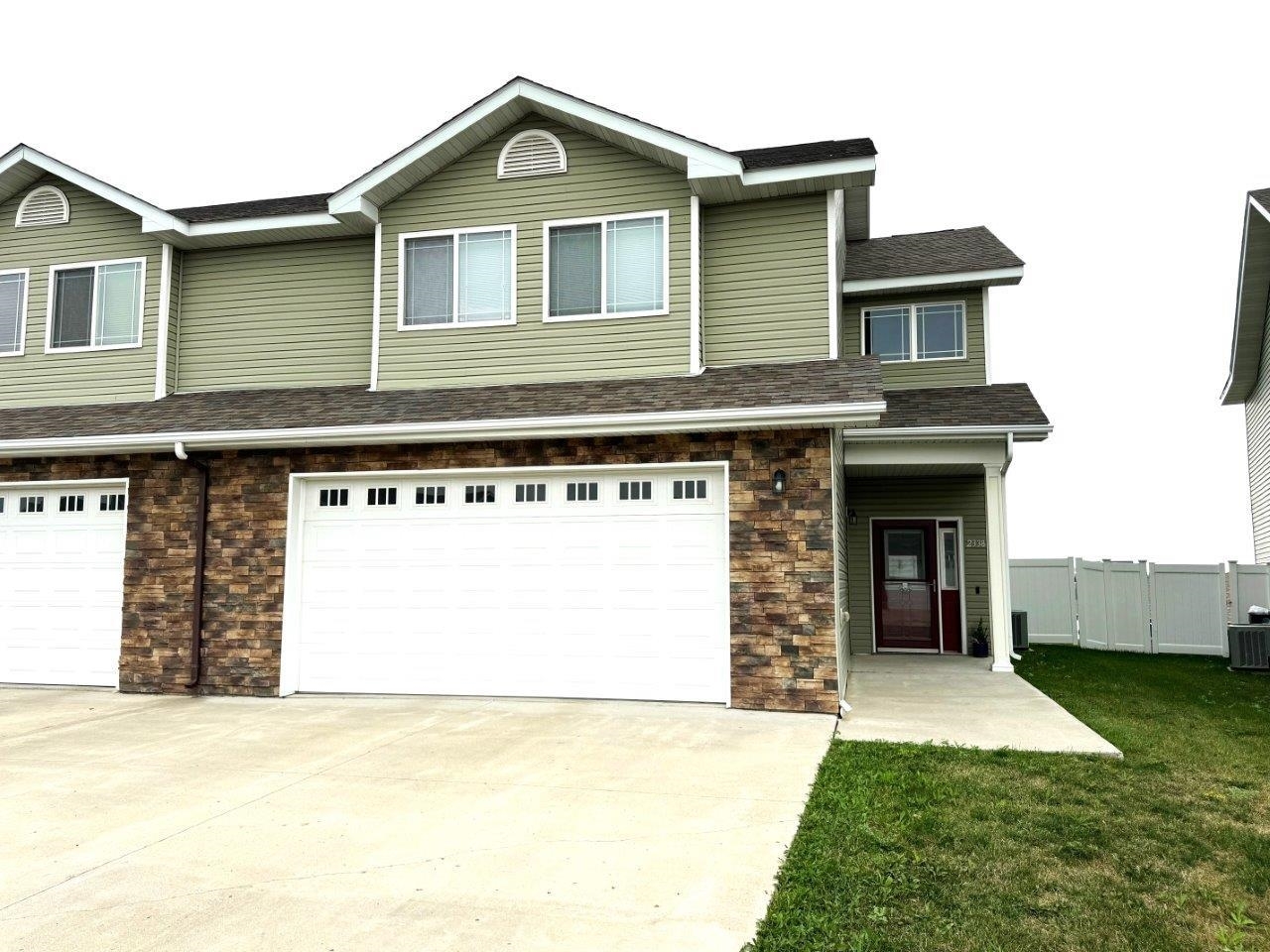 Property Photo:  2338 14th St NW  ND 58703 