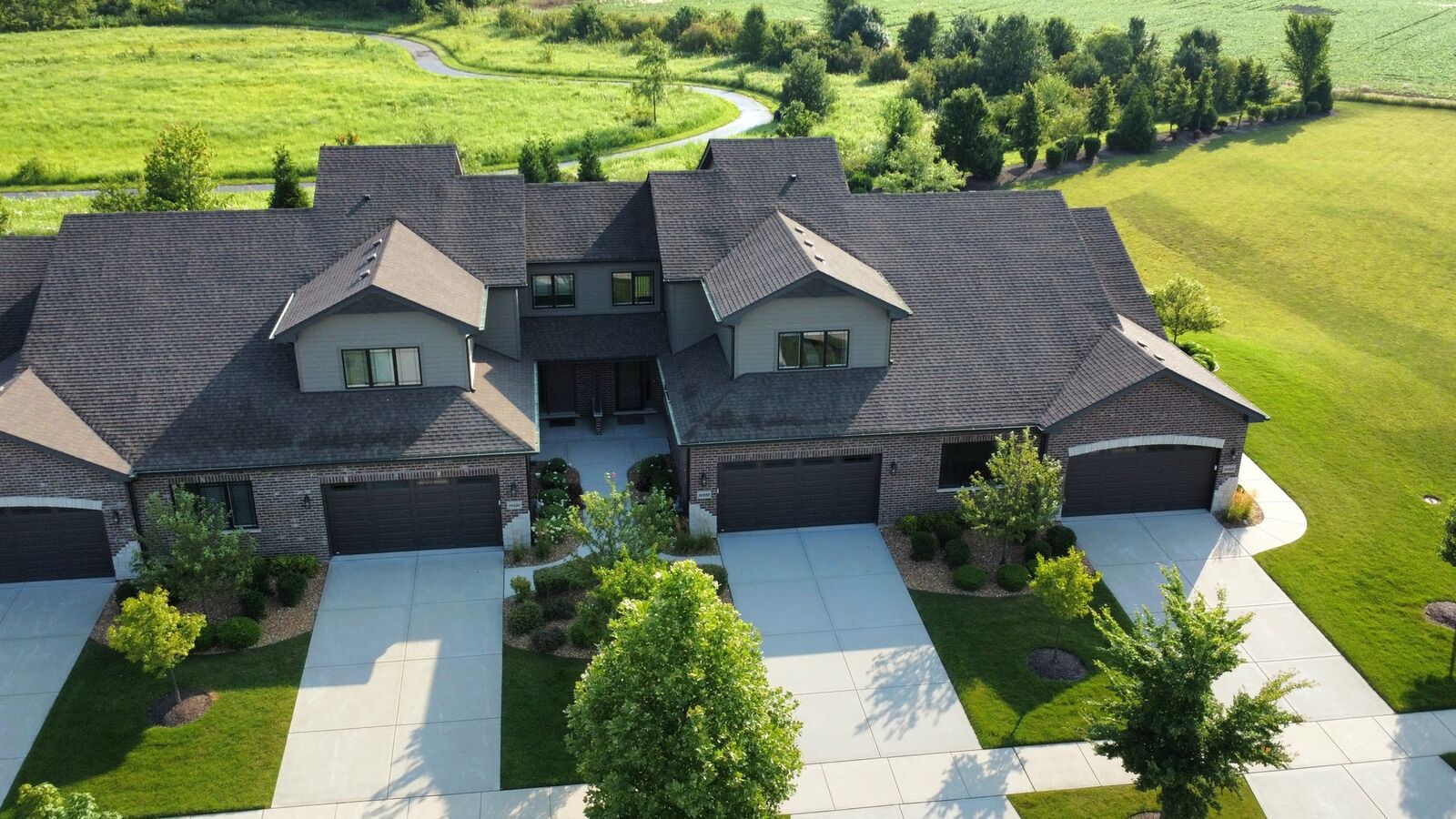 Property Photo: 10628 Revere Circle IL 60448