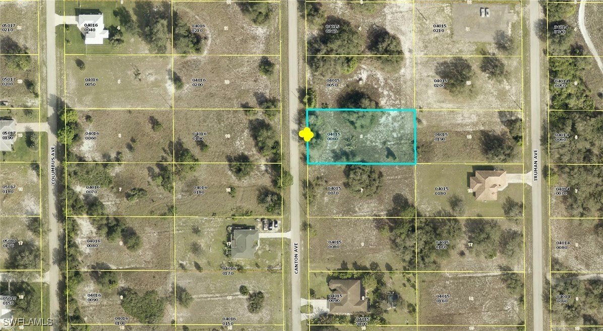 Property Photo:  1712 Canton Avenue  FL 33972 