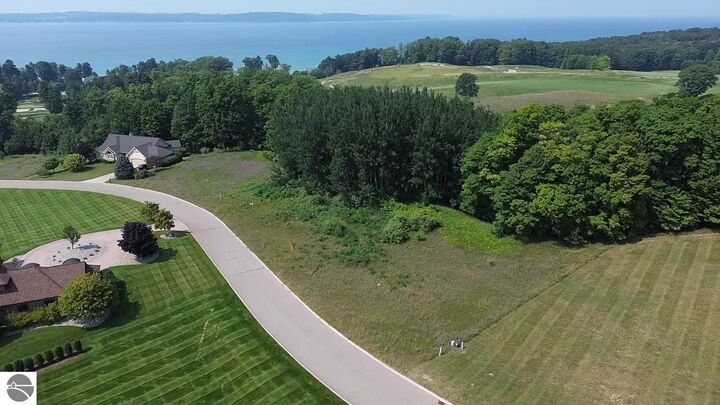 Property Photo: 7865 Turnberry Circle MI 49690-8642