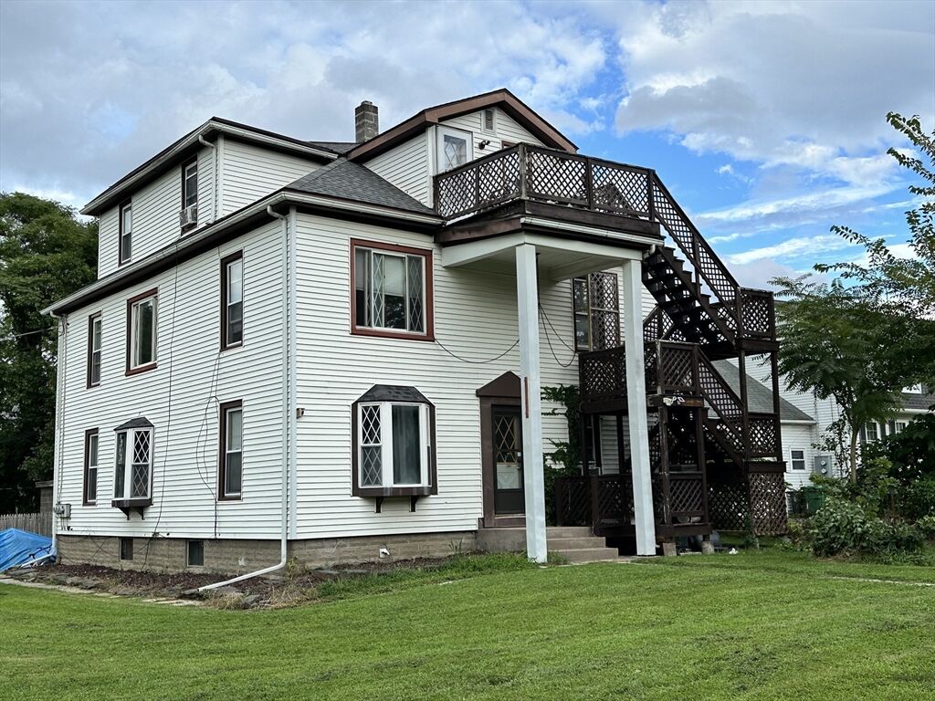 Property Photo:  1 Daviau Dr  MA 01020 