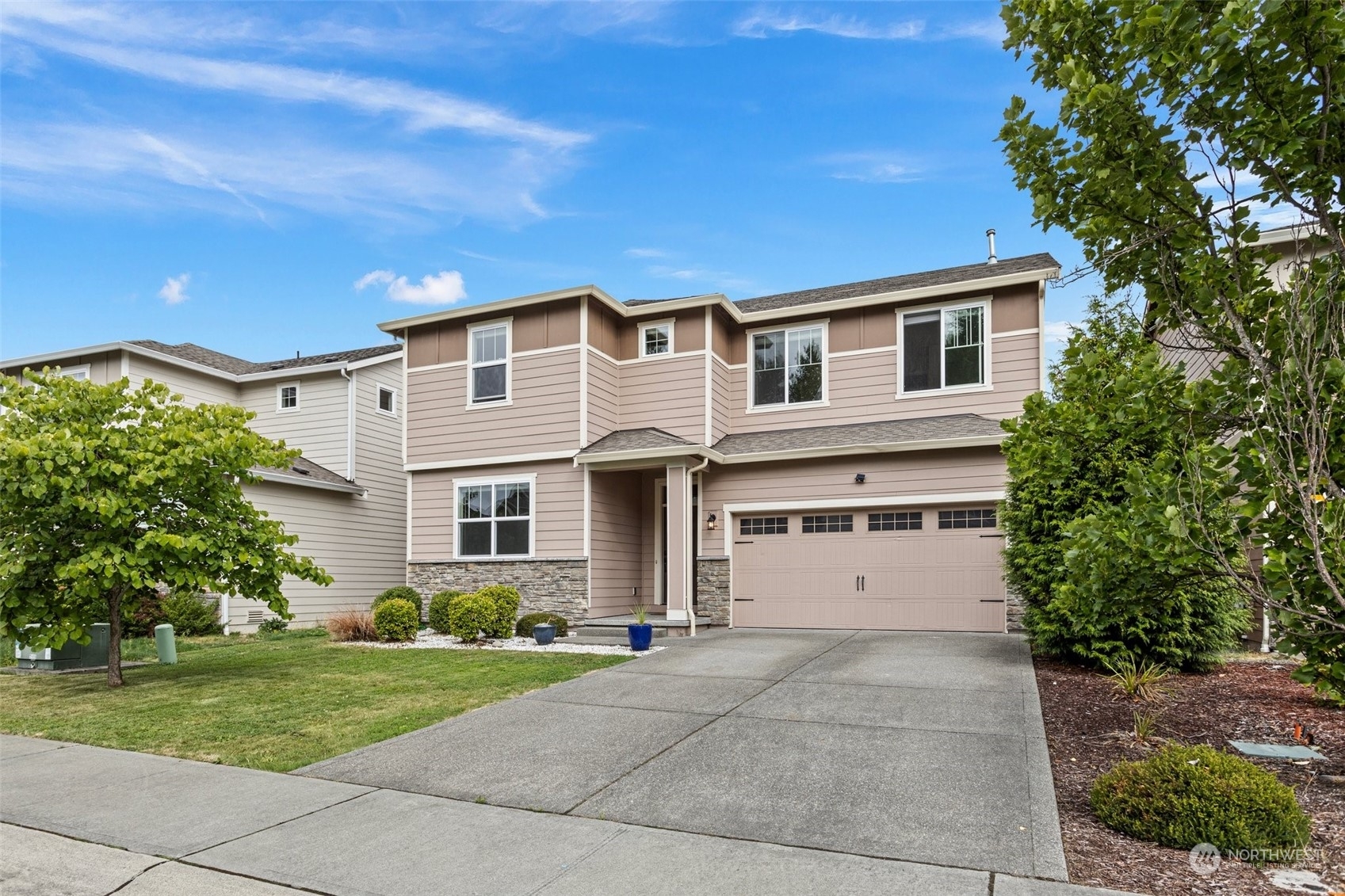 Property Photo:  6403 Summerwood E  WA 98373 