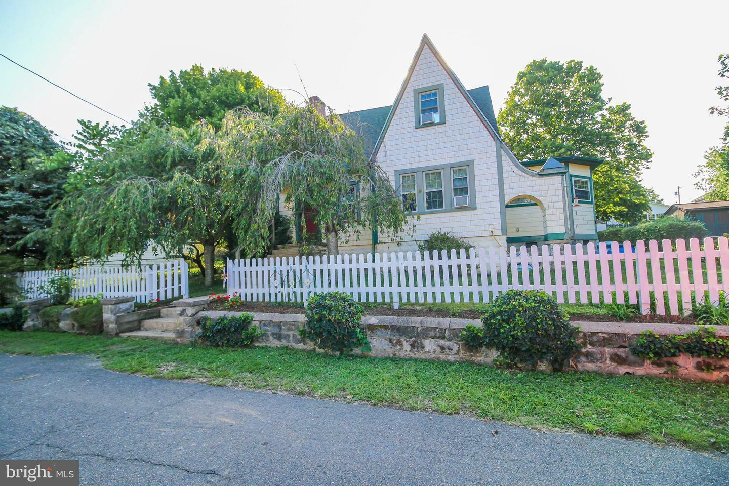 Property Photo:  230 Dresser Avenue  MD 20678 