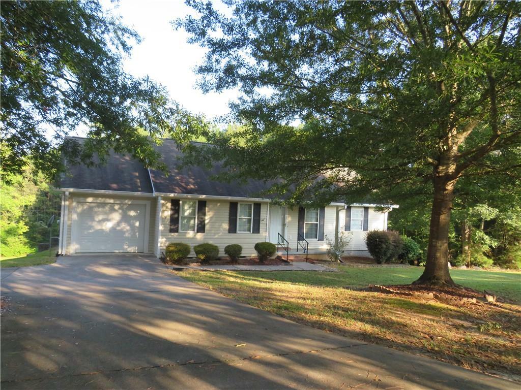 Property Photo: 573 Dry Creek Road GA 30125