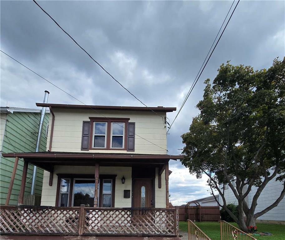 Property Photo: 1015 Oak Street PA 18037