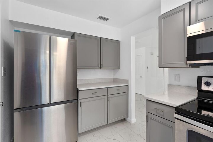 Property Photo: 1907 Brown Street FL 34741