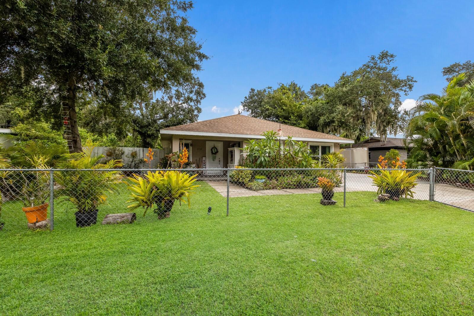 Property Photo:  1116 26th Street Court E  FL 34221 