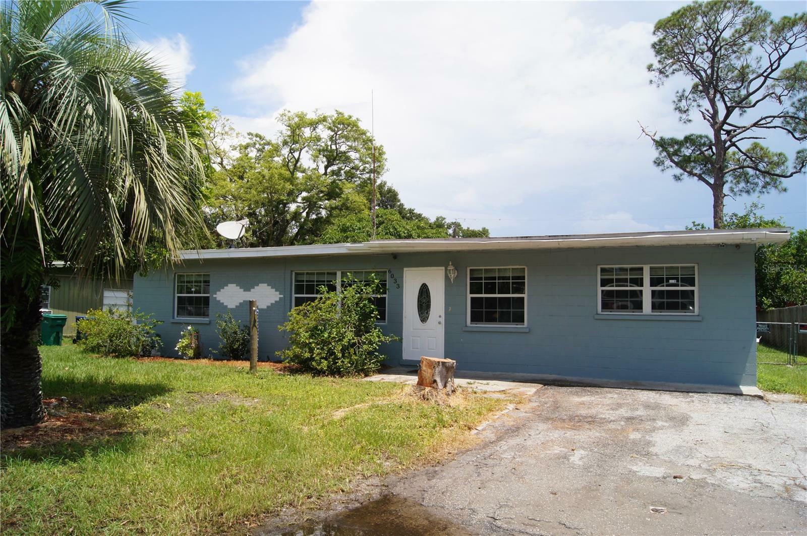 Property Photo:  6033 9th Street Court E  FL 34203 