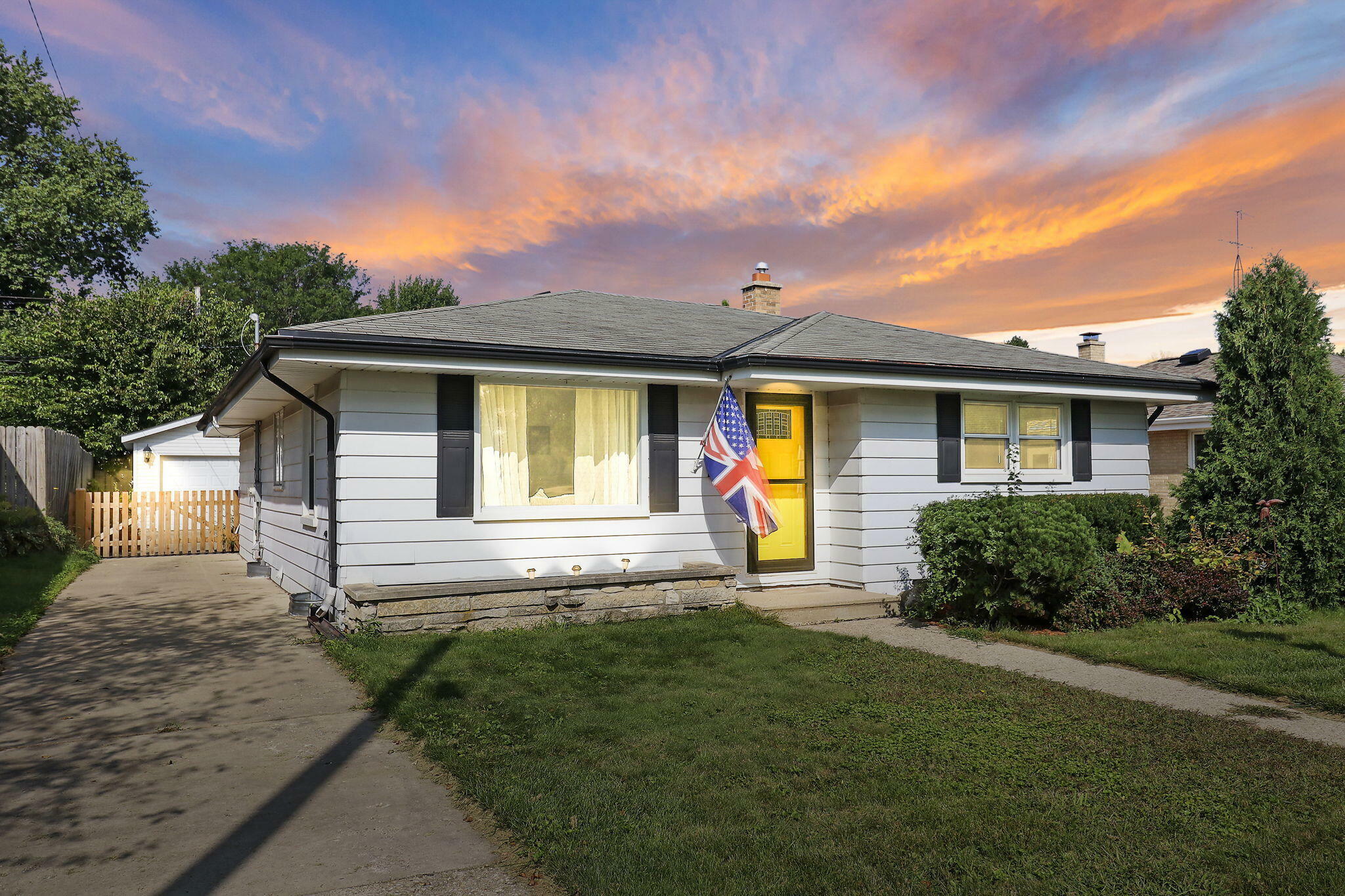 Property Photo: 6122 49th Ave WI 53142