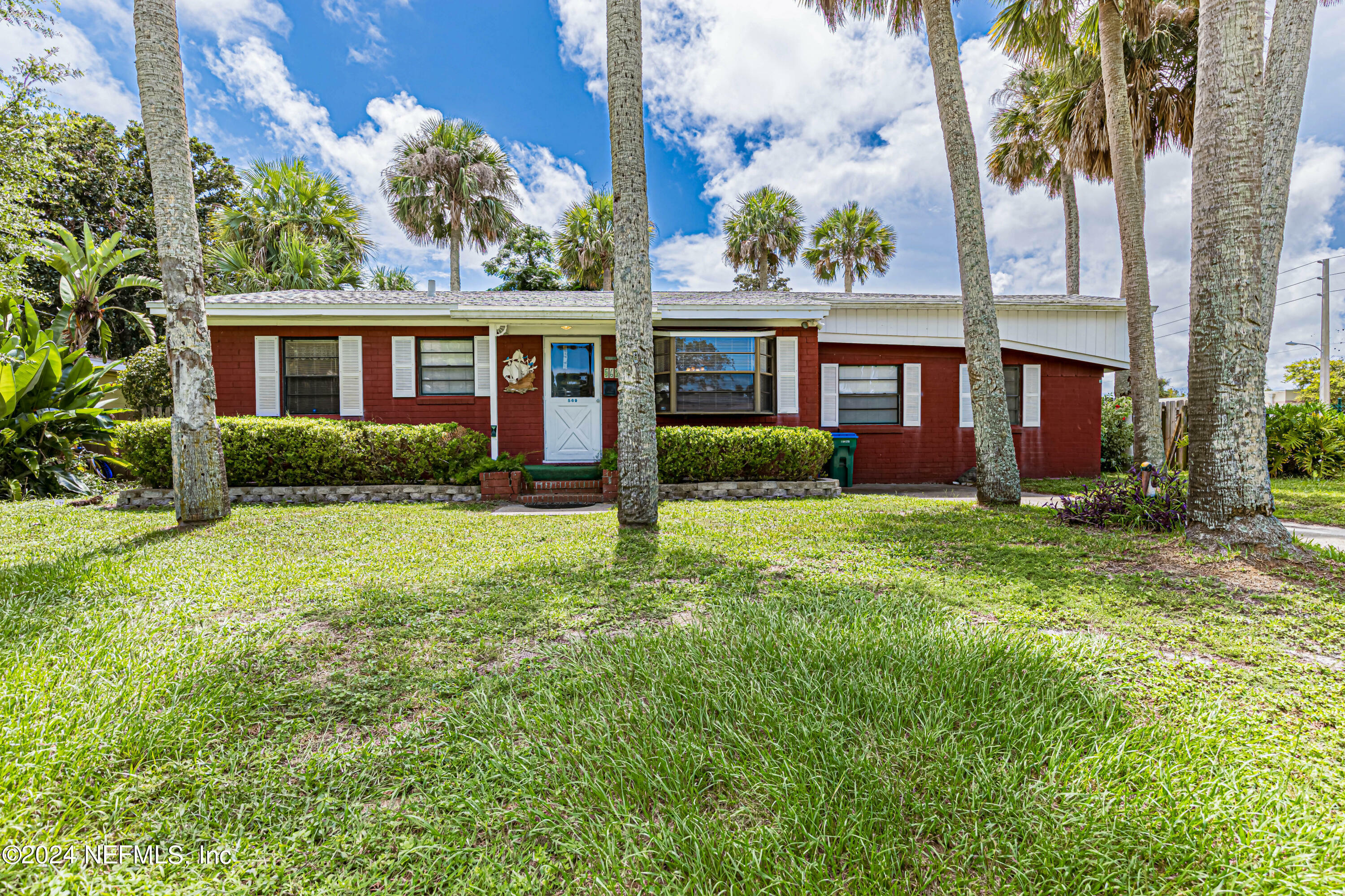 Property Photo:  569 Myra Street  FL 32266 