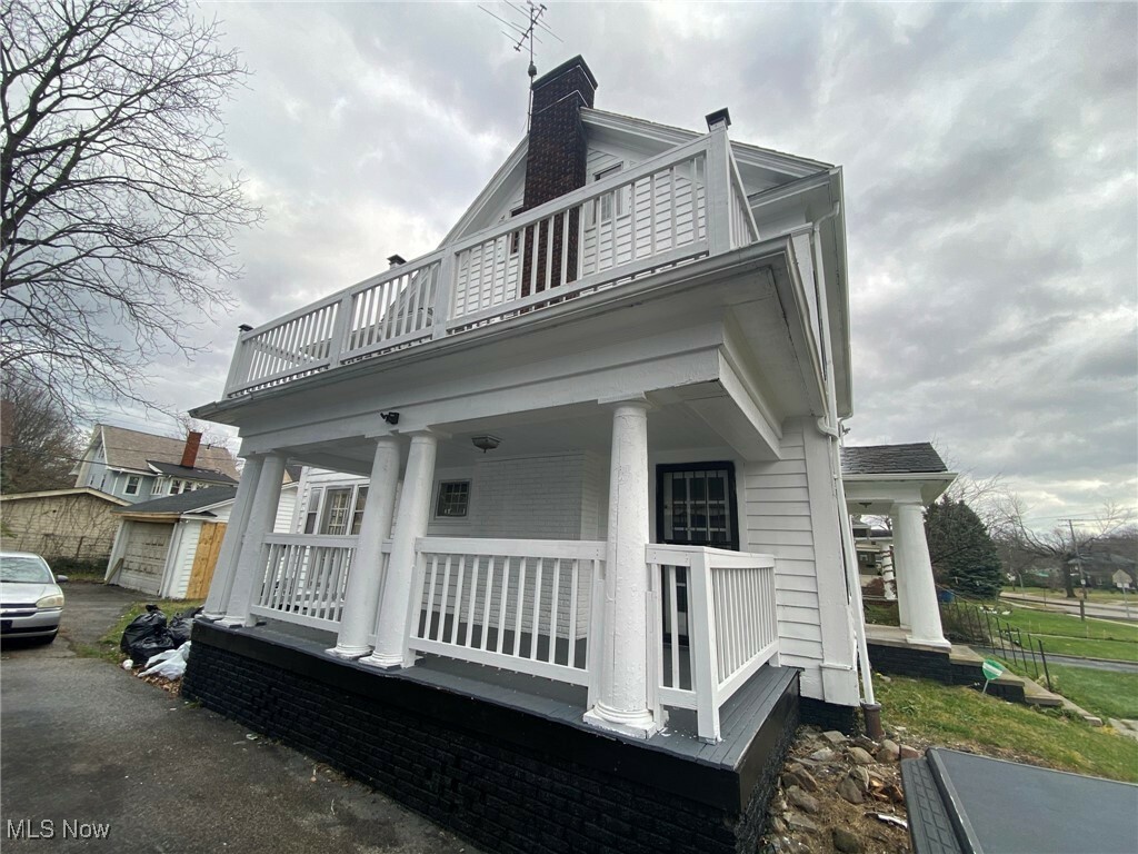 Property Photo:  2067 Taylor Road  OH 44112 