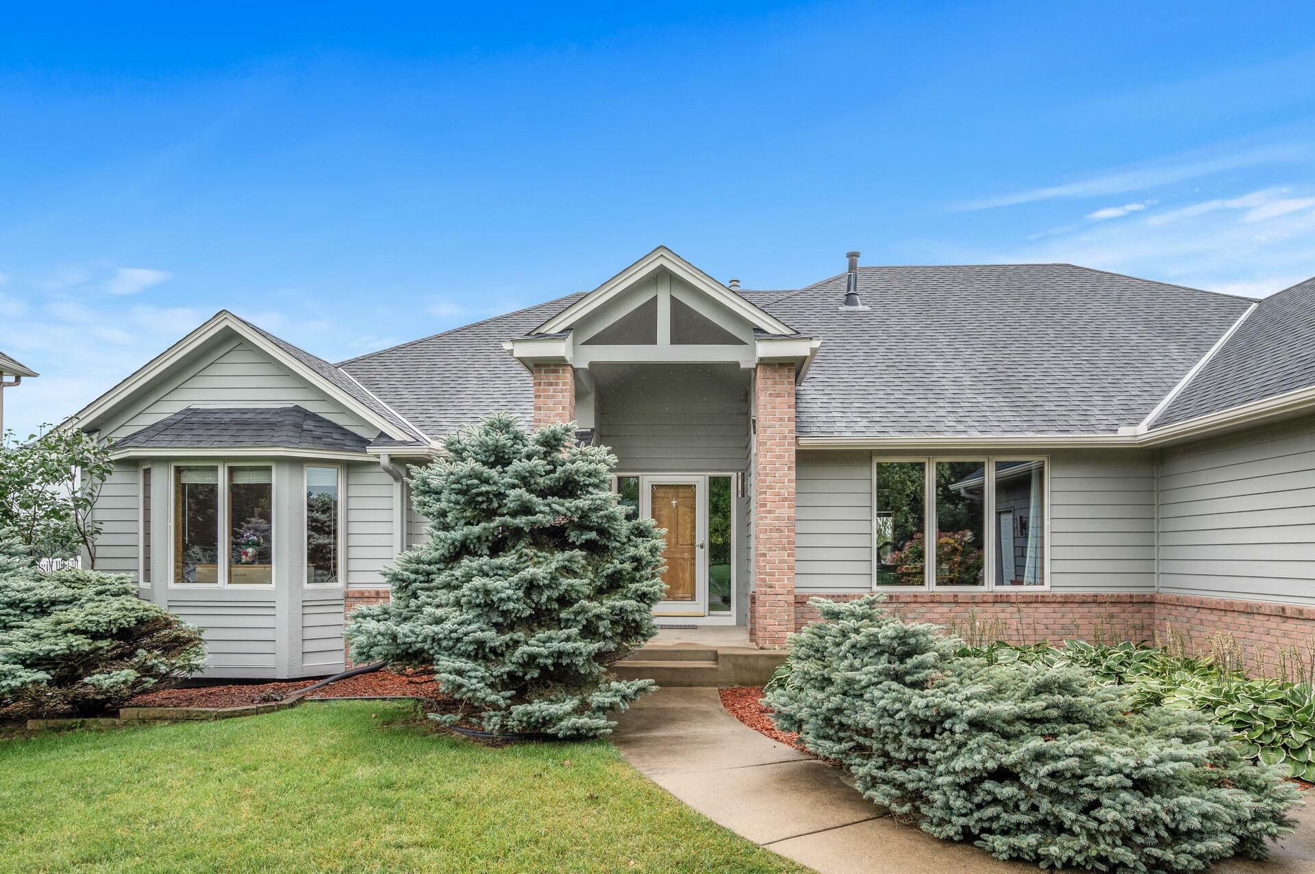 Property Photo:  2331 Fawn Hill Court  MN 55317 