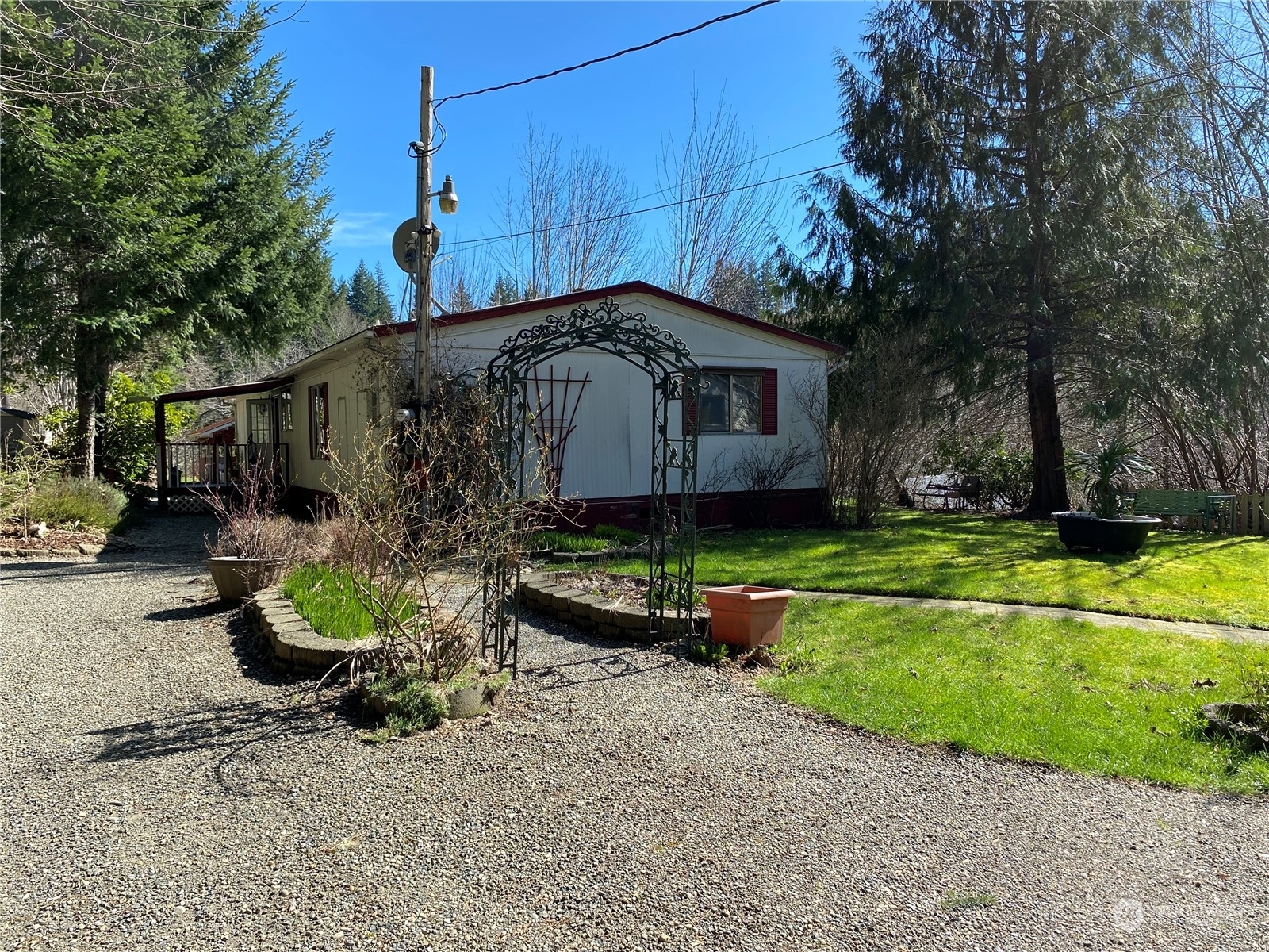 Property Photo:  171 NE Evergreen Drive  WA 98588 