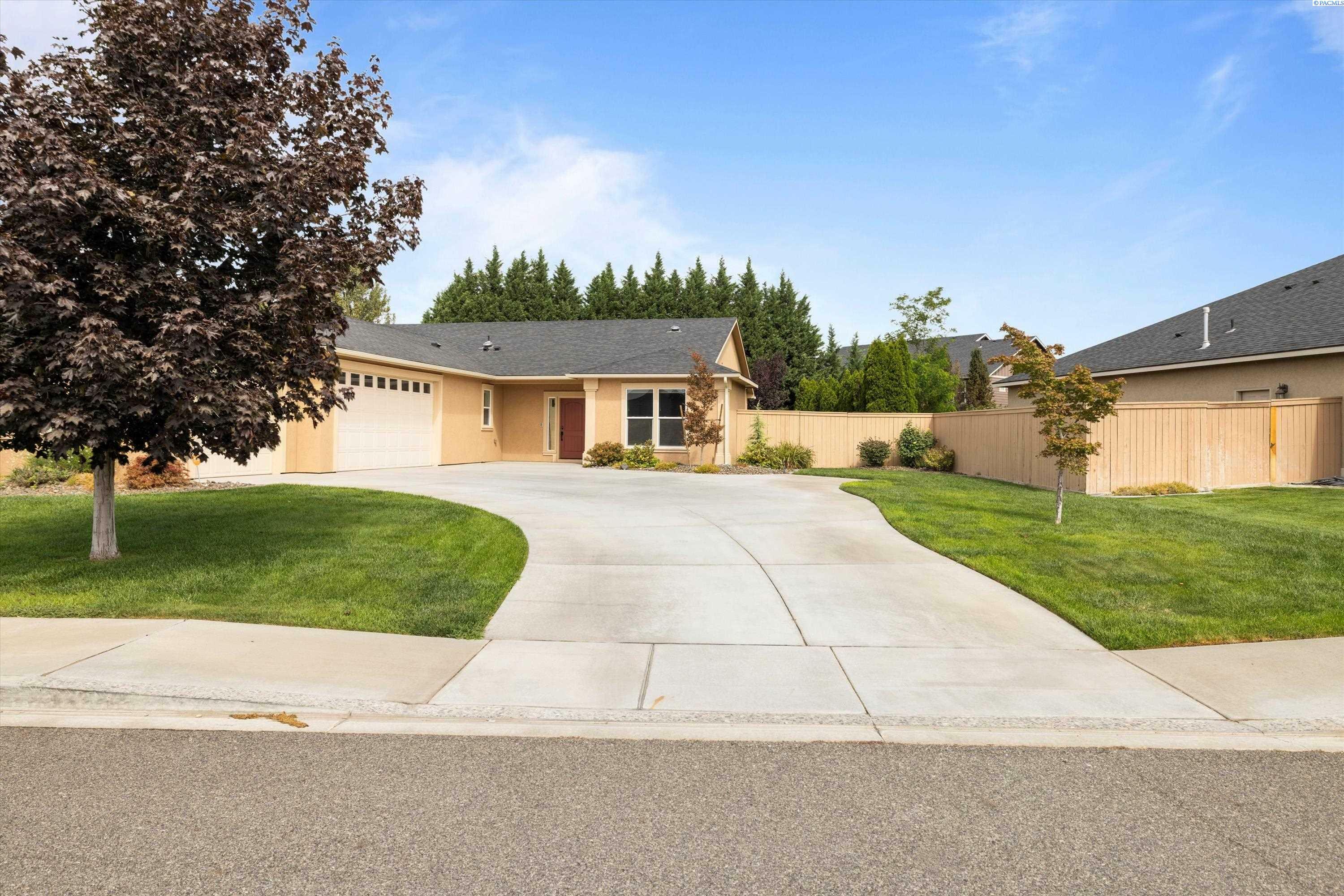 Property Photo:  4705 Cathedral Dr  WA 99301 