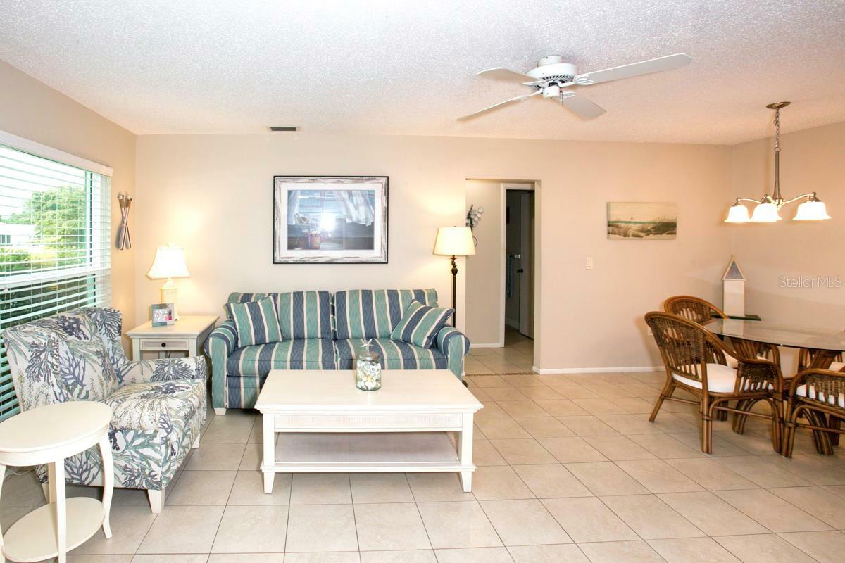 Property Photo:  4203 34th Avenue Drive W 17  FL 34205 