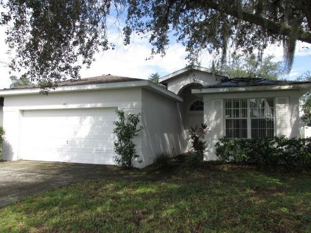 Property Photo: 216 Balmoral Court FL 33896