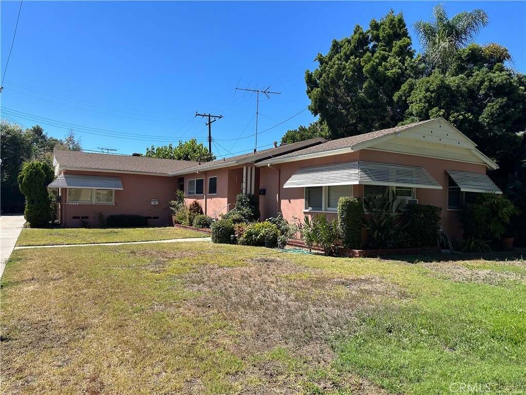 Property Photo:  1714 N McClay Street  CA 92705 