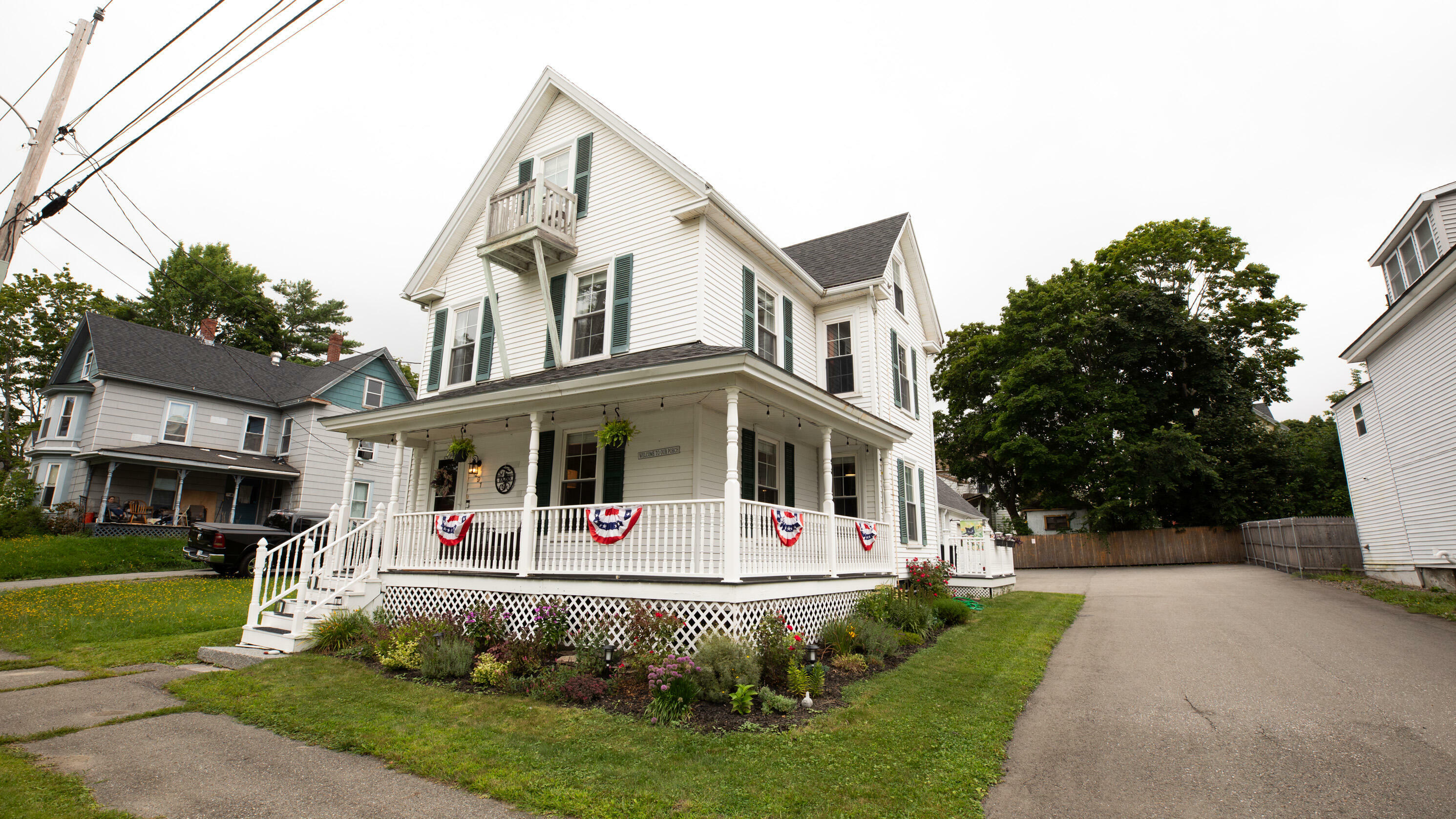 Property Photo:  291 Pine Street  ME 04401 