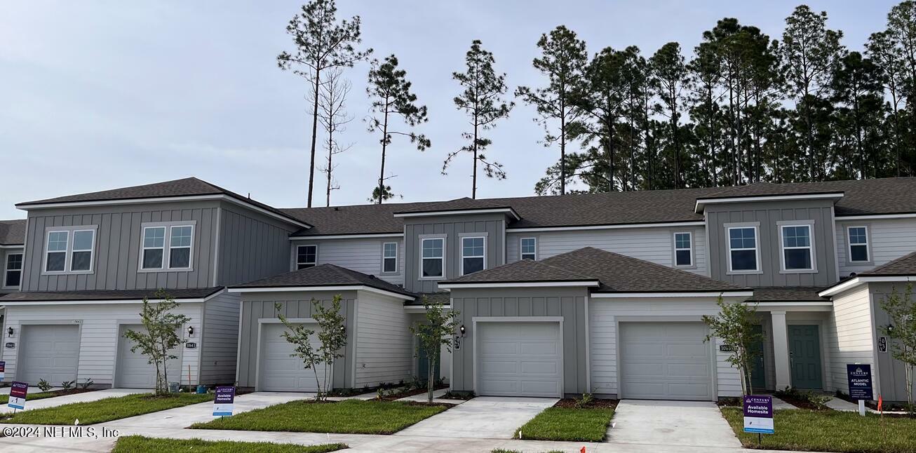Property Photo: 10656 Waterfield Road 80 FL 32210