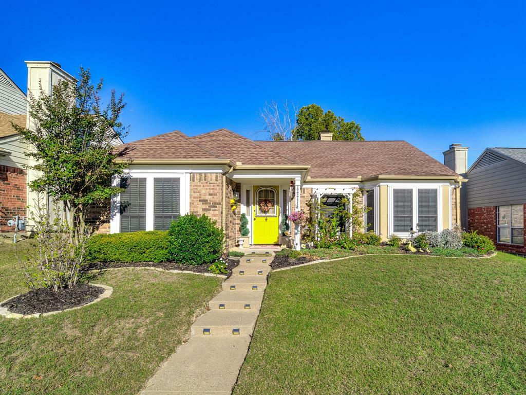 Property Photo:  1492 Summers Drive  TX 75104 