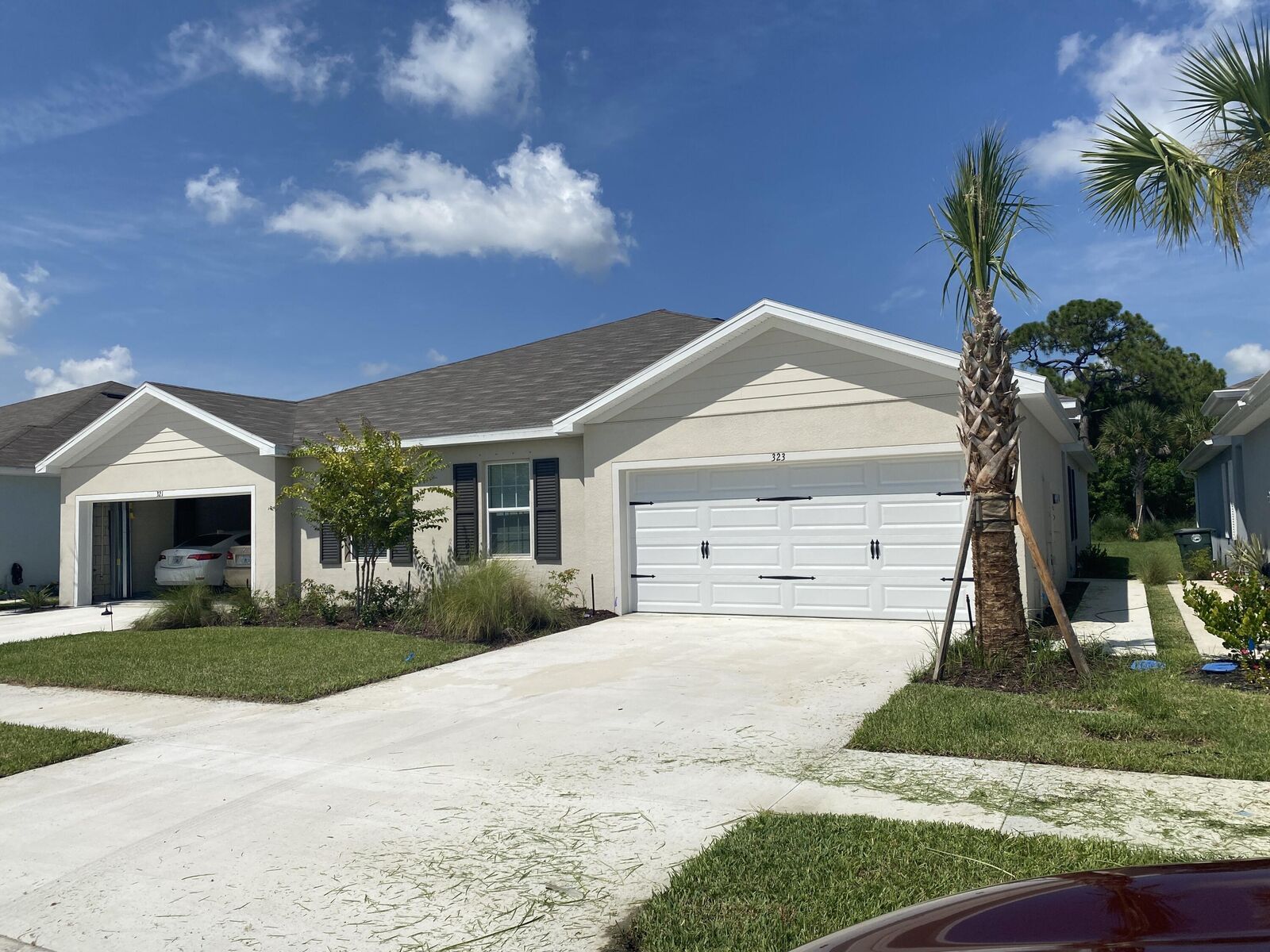 Property Photo:  323 Raspberry Road  FL 34981 
