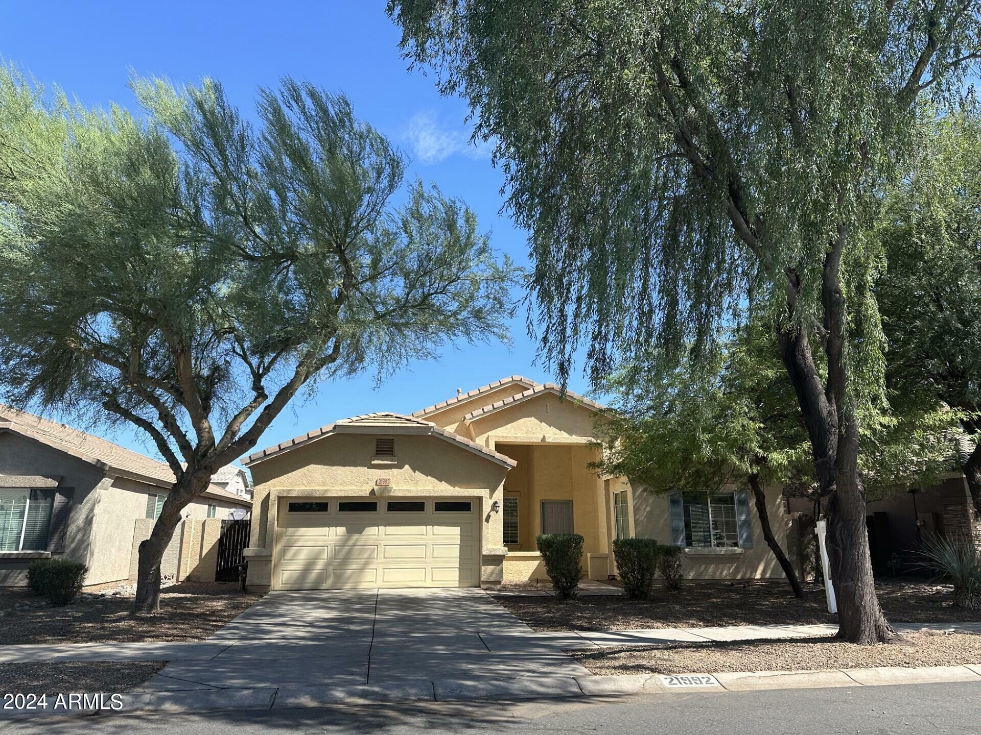 Property Photo: 21992 E Camina Plata Drive AZ 85142