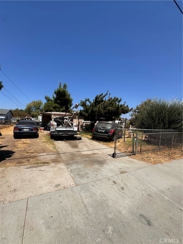 Property Photo:  24758 Dracaea Avenue  CA 92553 