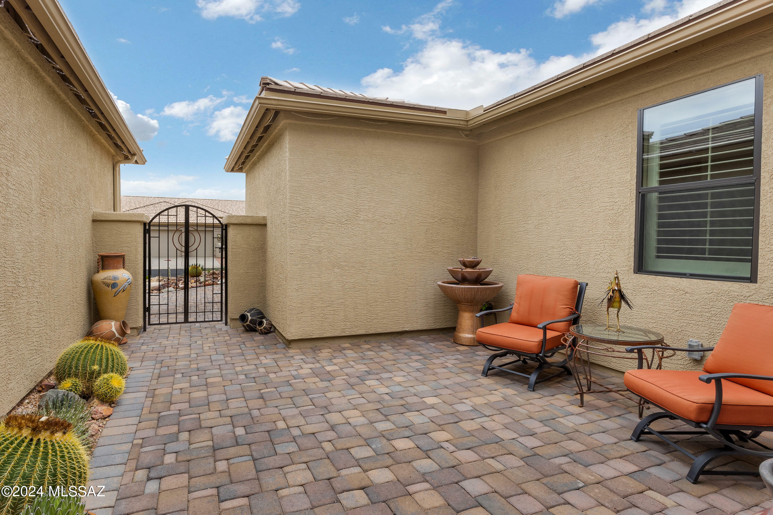 Property Photo:  62364 E Amberwood Drive  AZ 85739 