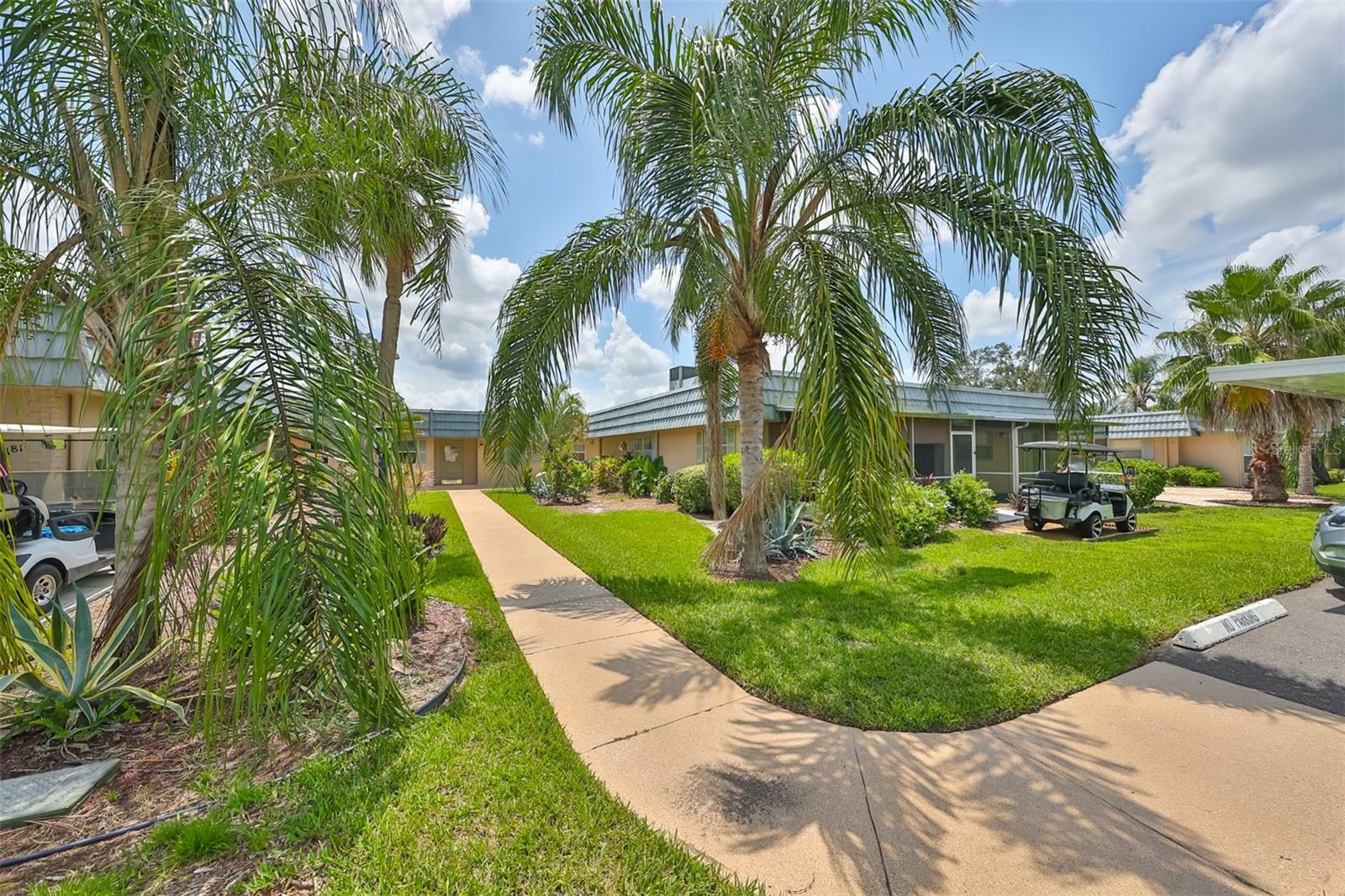 Property Photo:  1802 Bedford Terrace 179  FL 33573 