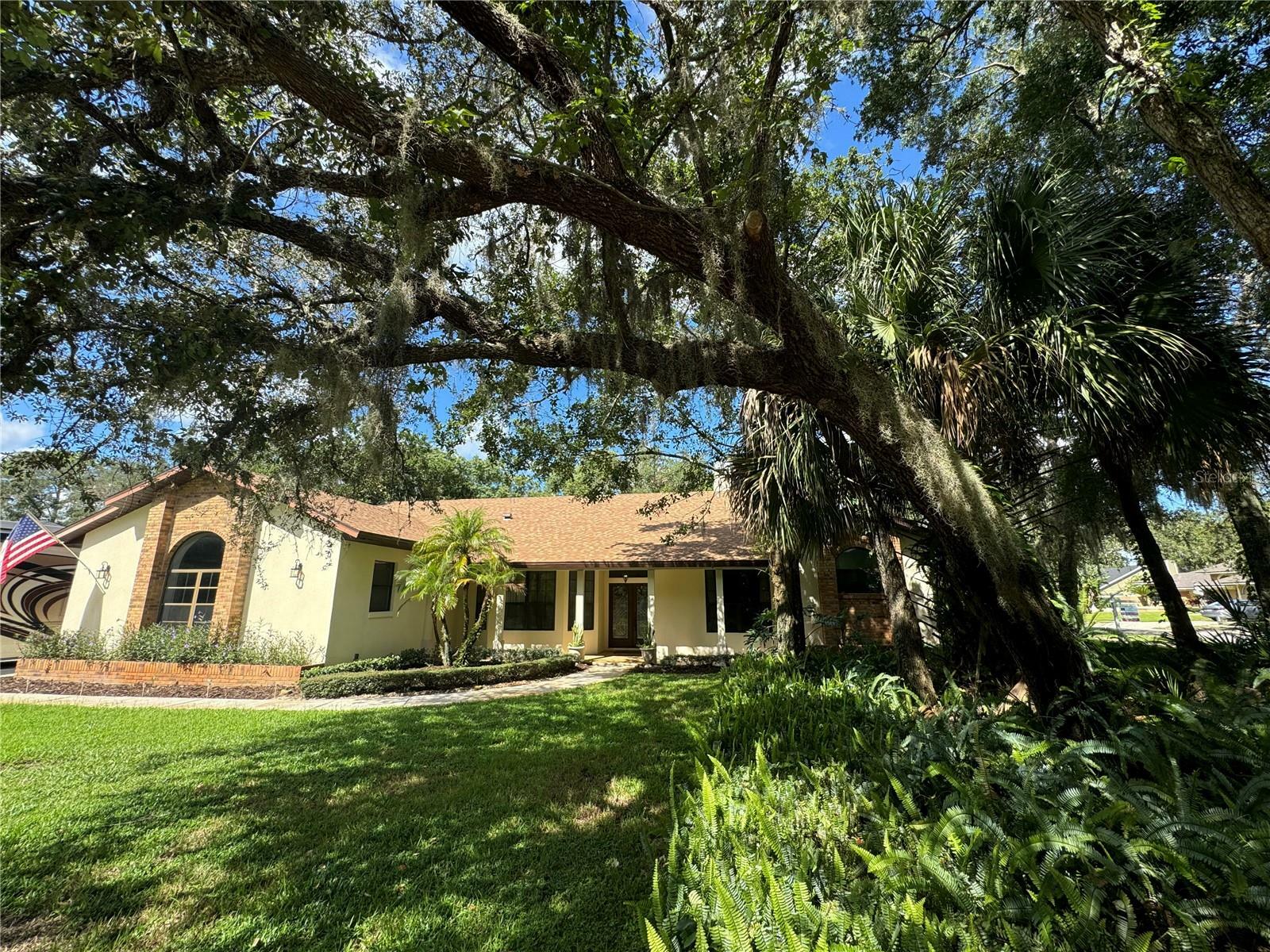 Property Photo: 1780 Otisco Way FL 32708