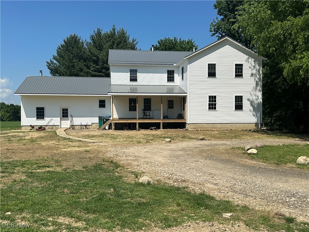 Property Photo: 3049 State Route 7 OH 44082