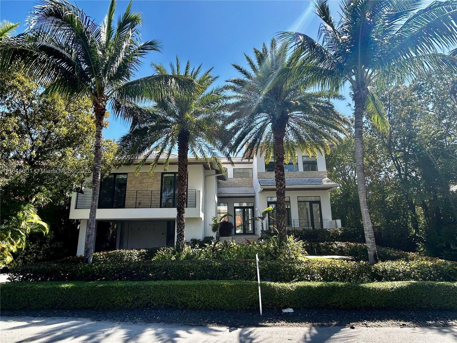 561 Hampton Ln  Key Biscayne FL 33149 photo