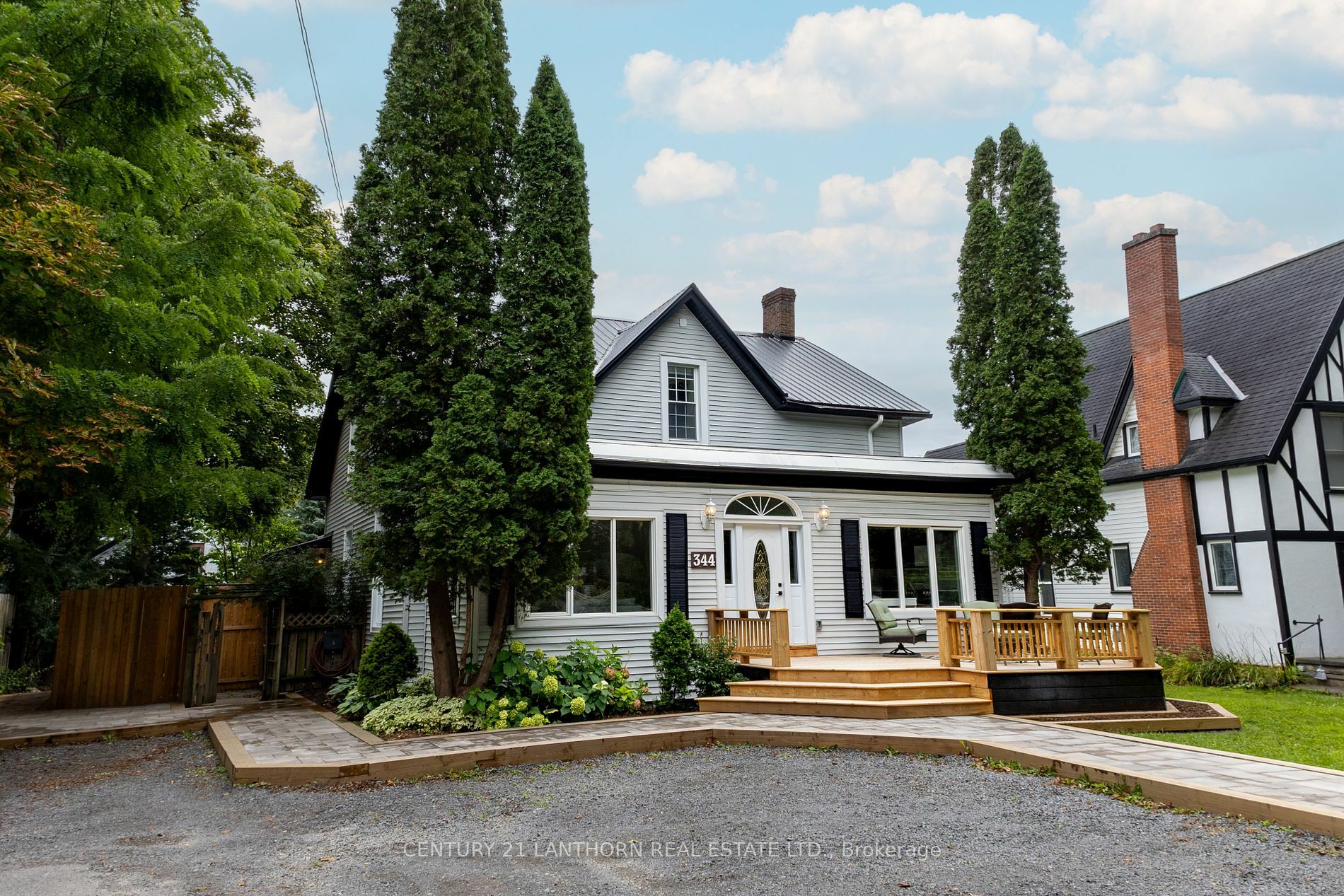 Property Photo:  344 Picton Main St  ON K0K 2T0 