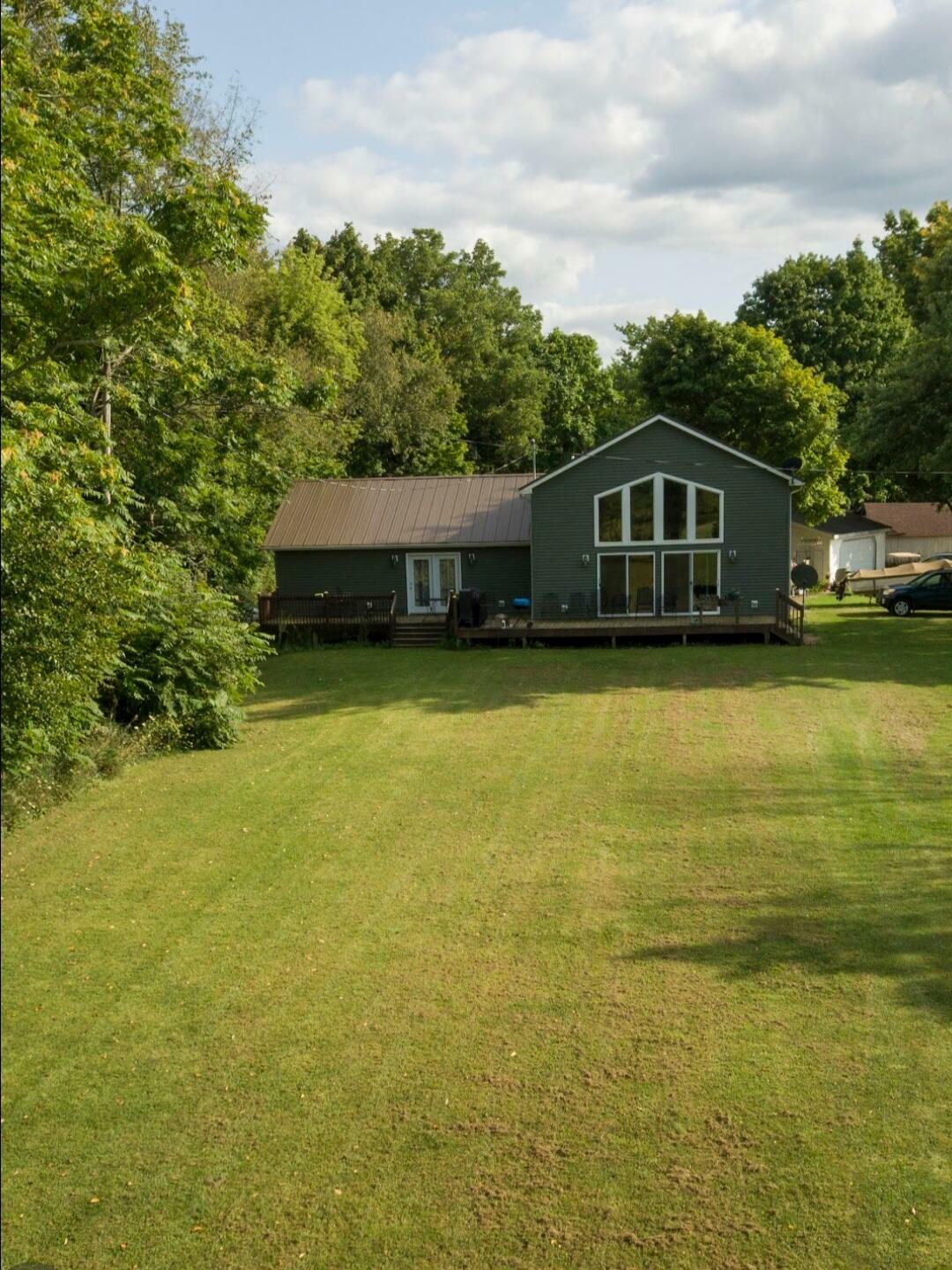 Property Photo:  2550 Brad Street  MI 49239 