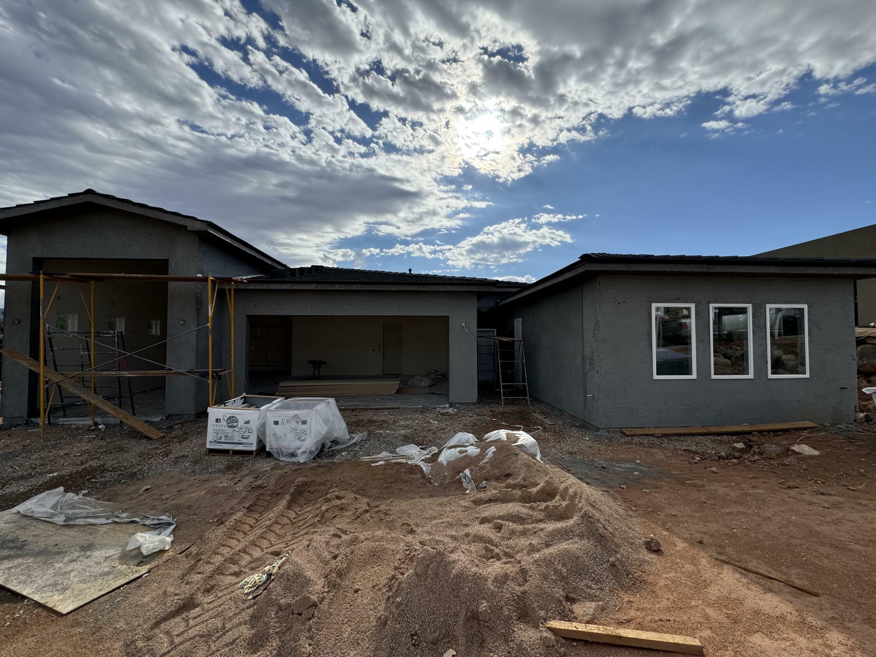 Property Photo:  711 S 1200 W  UT 84737 