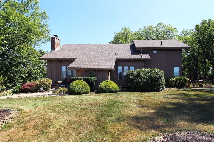 494 Valley View  Eighty Four PA 15330 photo