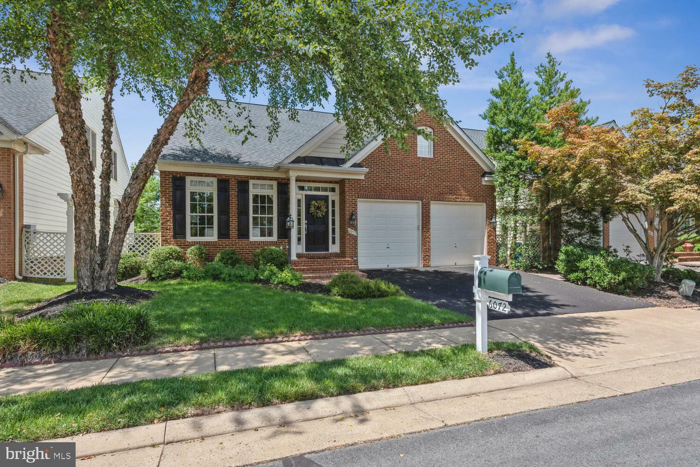 Property Photo: 6072 Dunnbrook Terrace VA 20169