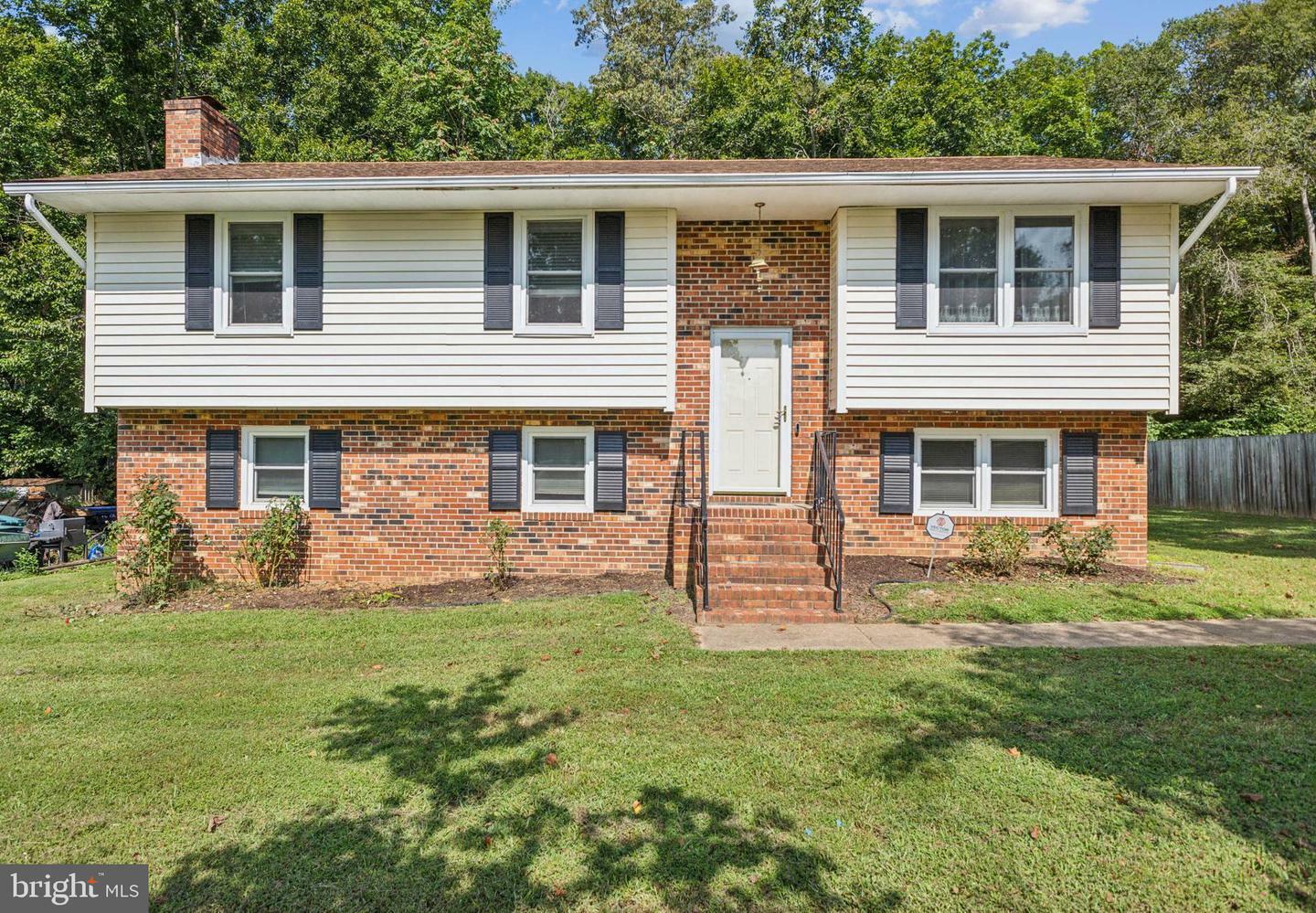 Property Photo:  6033 Oak Grove Drive  VA 22407 