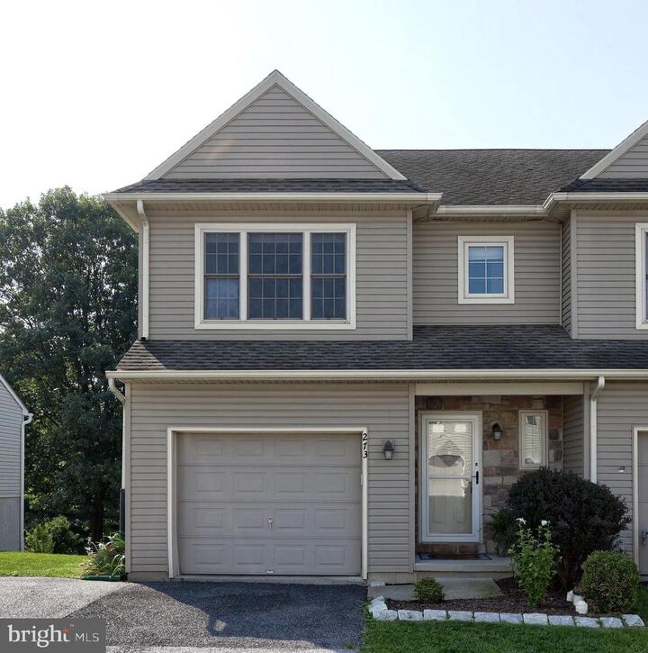 273 Cedar Hollow  Manheim PA 17545 photo