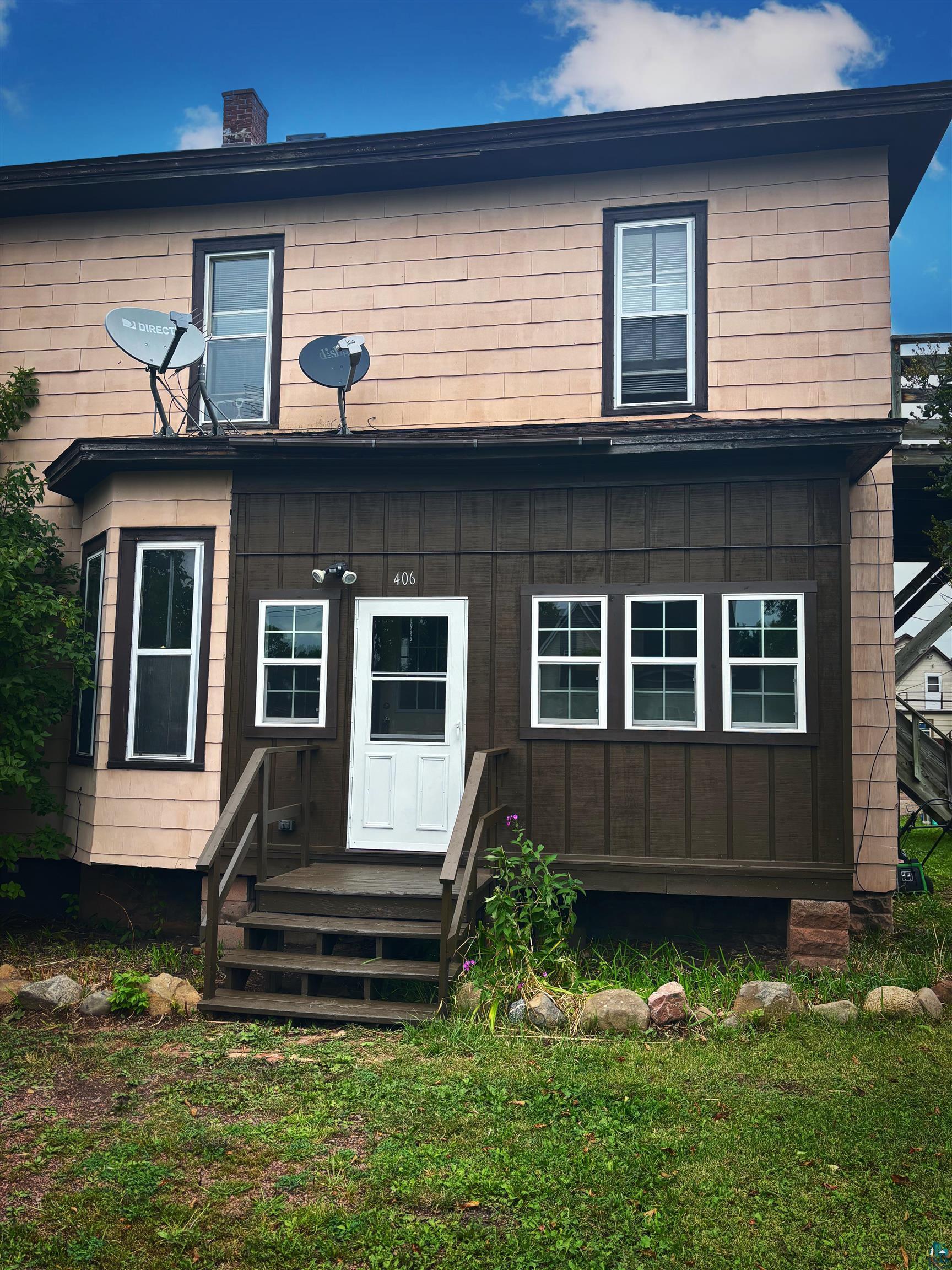 Property Photo: 406 E 3rd St WI 54806