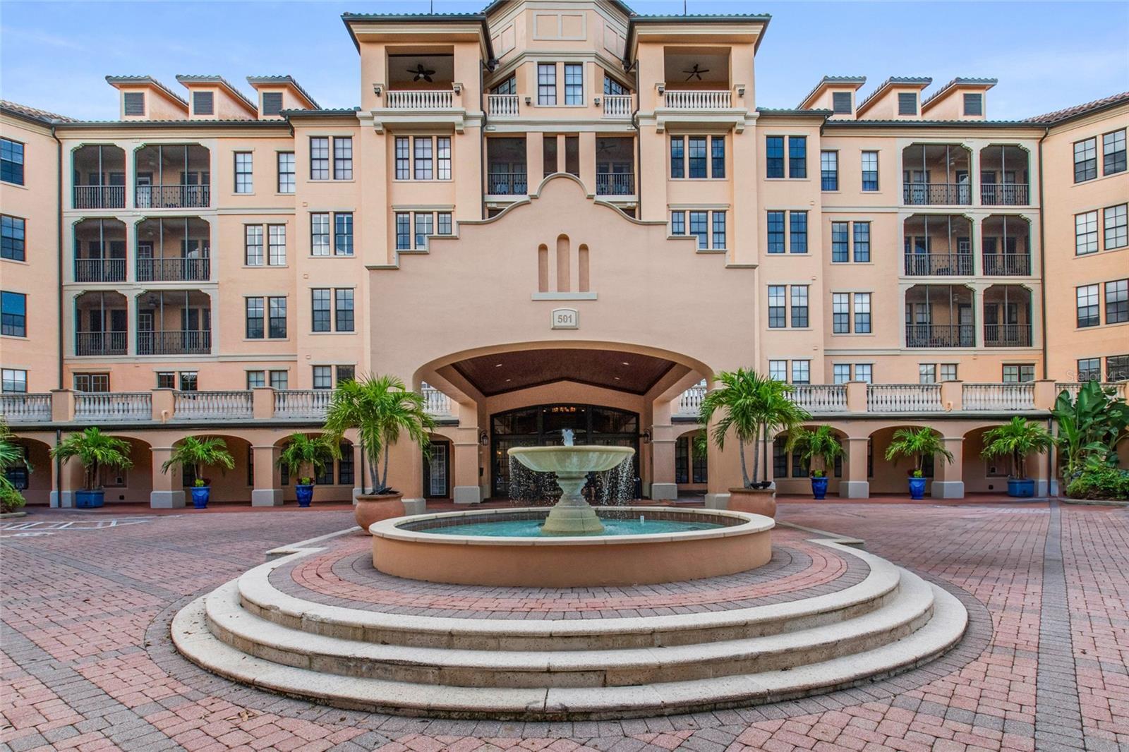Property Photo:  501 Mirasol Cir 424  FL 34747 