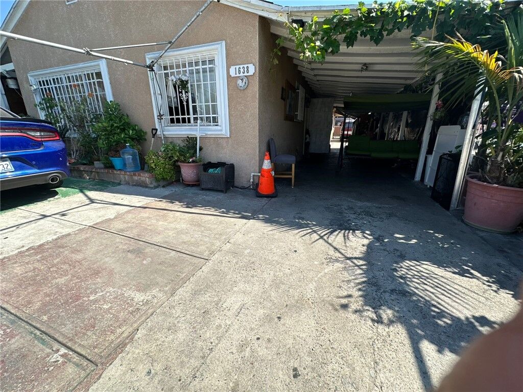 Property Photo:  1638 W 54th Street  CA 90062 